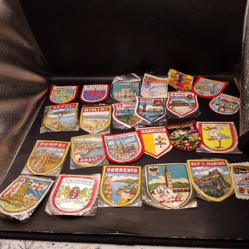 Bundle 24vintage cloth tourist - bundle,
