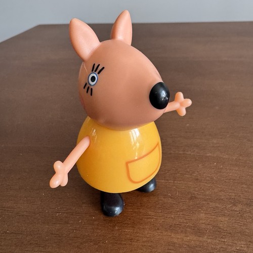 Rare peppa pig posable - rare,