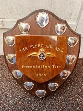 ? Big Trophy Shield Fleet Air Arm Retro Vintage Silver Wooden Plaque Tall