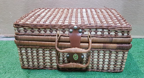 Picnic wicker hamper basket - wicker,