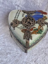 Chinese Erotic Heart Shaped