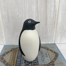 LOVELY PORCELAIN BLACK & WHITE PENGUIN 7.5cm FIGURINE VGC