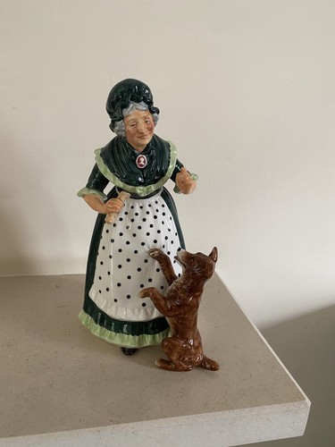 Royal doulton old mother - old,