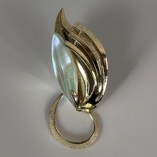 Vintage Flower Brooch Mother