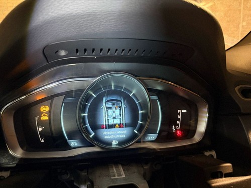 31412263 volvo xc70 2014 - volvo,