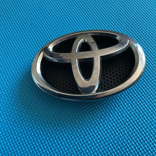 Toyota auris front - auris,