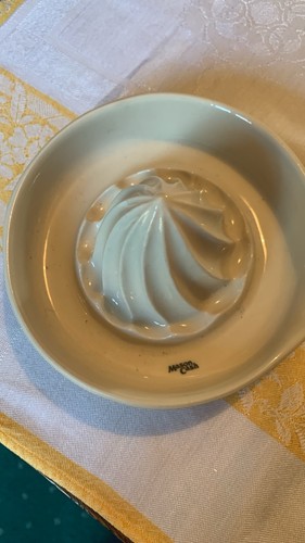 Vintage citrus juicer - vintage,