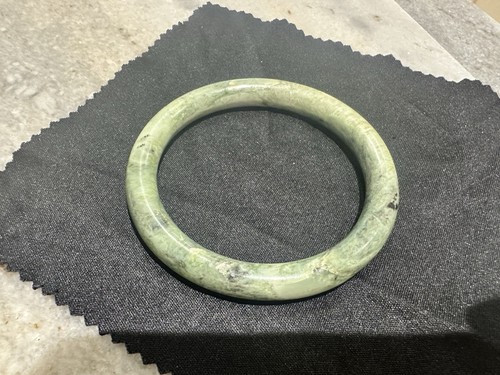 Vintage nephrite jade - nephrite, bangle