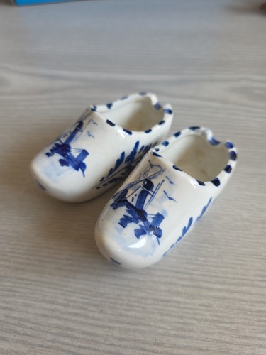 Vintage hand painted delfts - hand,
