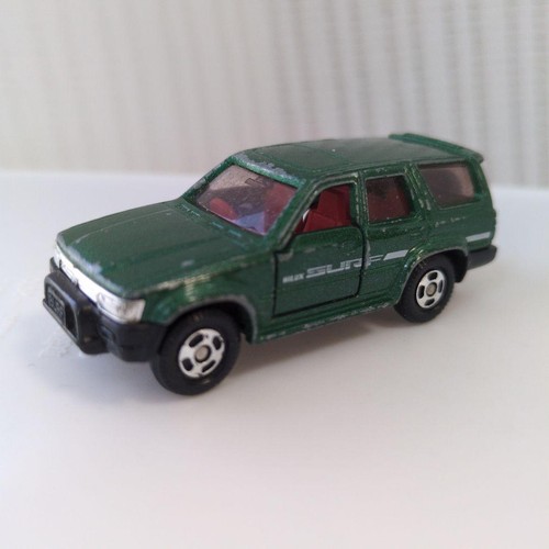Tomica toyota hilux - 84,
