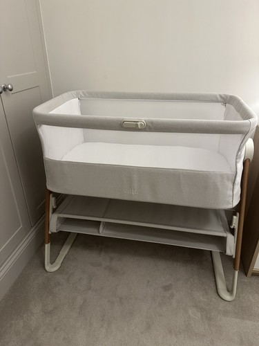 Mamas and papas lua bedside - and,