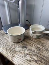 Wedgwood Raspberry Cane Sauce