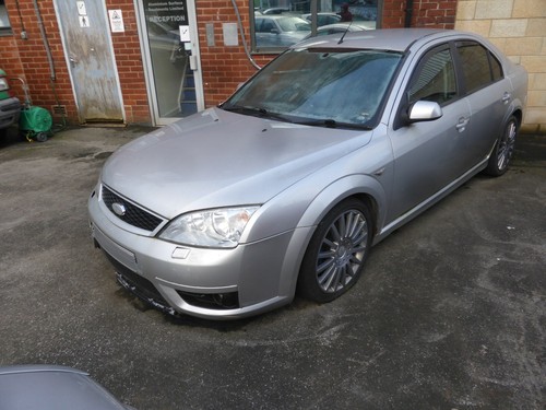 Ford mondeo 220 0 spares - mondeo,