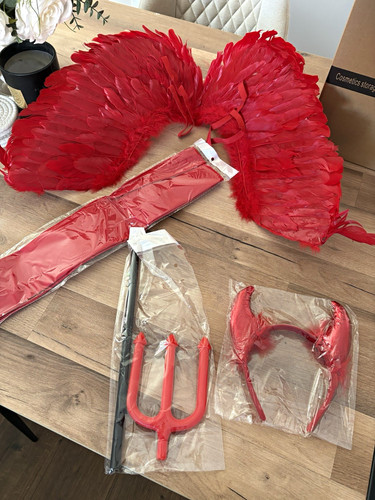 Red feather devil wings - red, w/