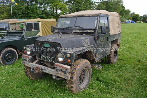Photo 12x8 landrover - 12x8,