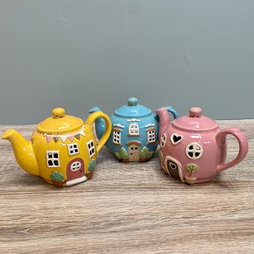 Ceramic teapot house - house, tealight