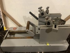 Leitz Wetzler laboratory microtome supplied with several knife blades