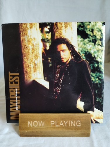 Maxi priest groovin in the - maxi,
