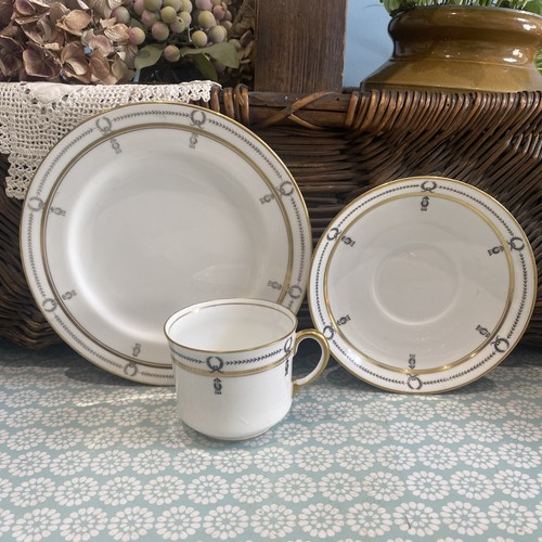 Aynsley antique tea cup - tea, saucer