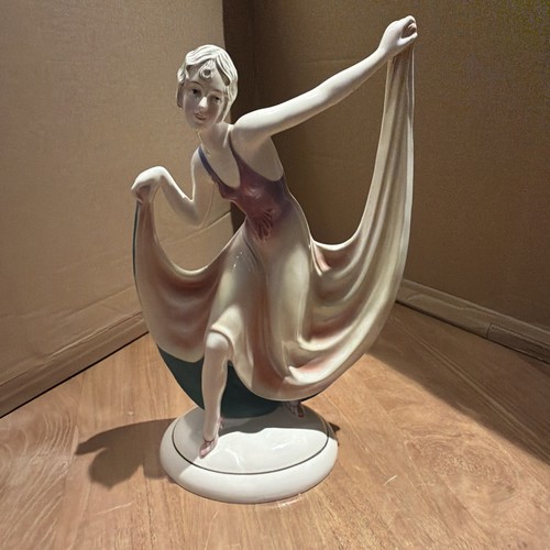 Art deco porcelain dancing - deco,