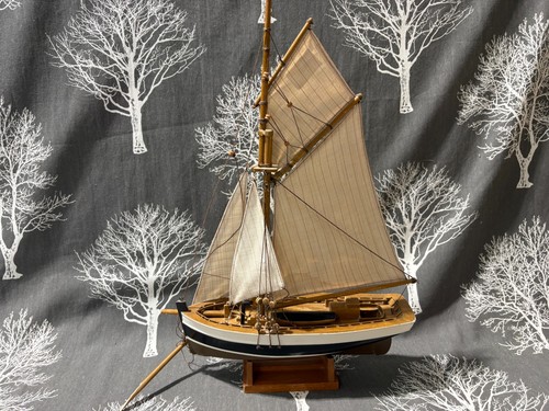 Small model ship stand - model,