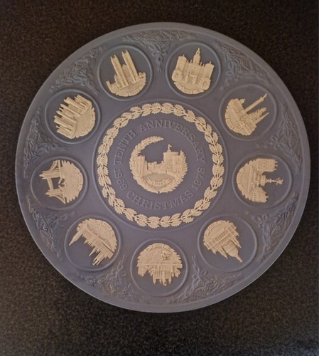Wedgwood christmas plates - wedgwood,