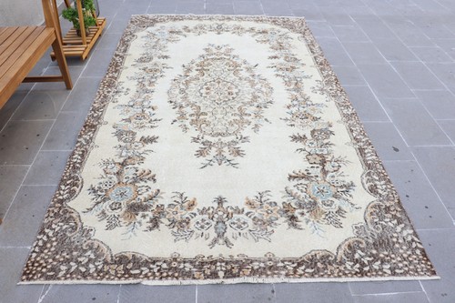 6x9 rug turkish - 5,6x9,5, ft