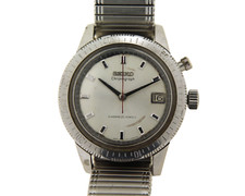 Vintage stainless steel Seiko seahorse  one button chronograph 5717-8990
