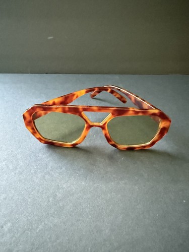 Octagonal aviator silhouette - octagonal,