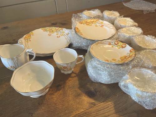 Royal albert crown fine china - royal,
