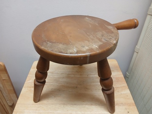 Vtg wood milking - vtg, stool