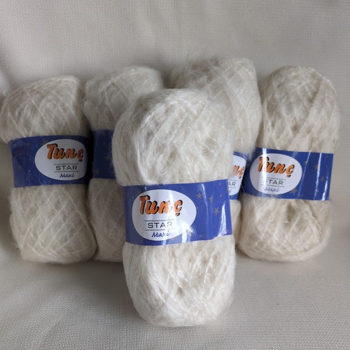 Knitting crochet yarn - , job