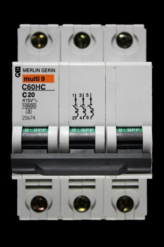 Merlin gerin amp - amp, curve