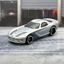 Hot Wheels 2006 Dodge Viper Metallic Silver 2009 1:64 Diecast Car [28k]