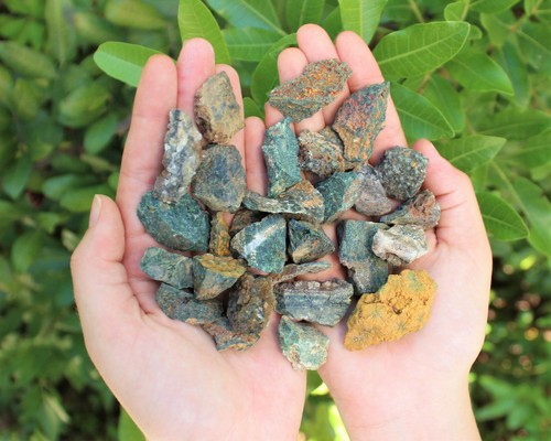 Rough sea jasper - jasper, chips