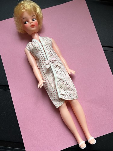 Vintage 1960s or 1970s - 💚,
