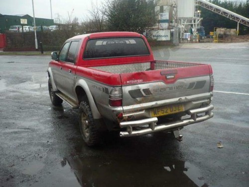 Mitsubishi l200 2002 - 2002, door