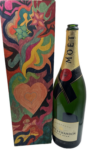 Moet chandon champagne - &,