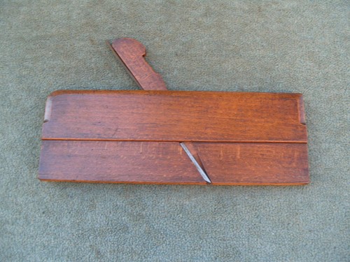 Hollow moulding plane by - no, 4
