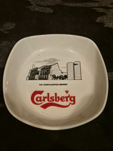 Vintage carlsberg ashtray - carlsberg, wade