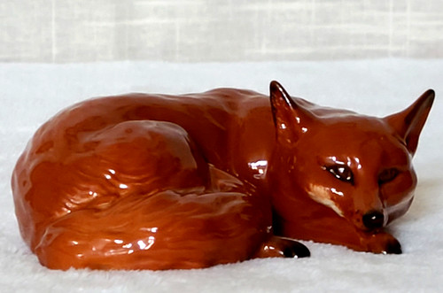 Beswick large fox curled - large,