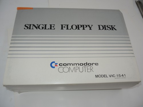 Commodore vic 1541 floppy - commodore,