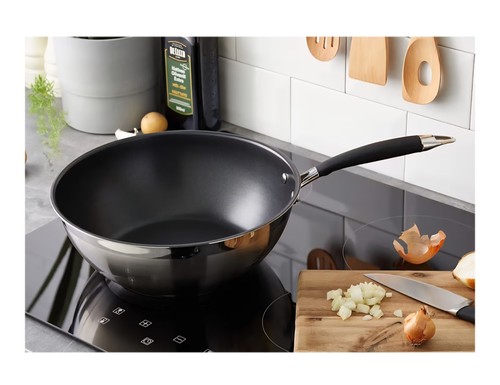 Amazon basics wok - amazon,