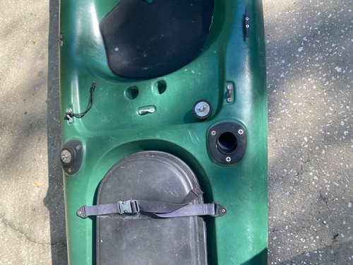 Green kayak good condition - kayak,