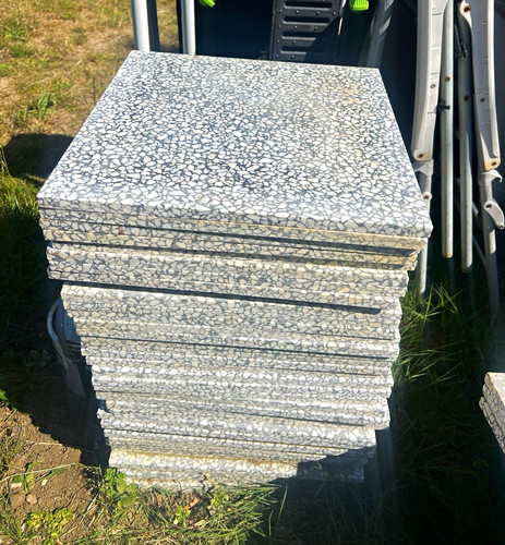 Square tiles 15mm thick