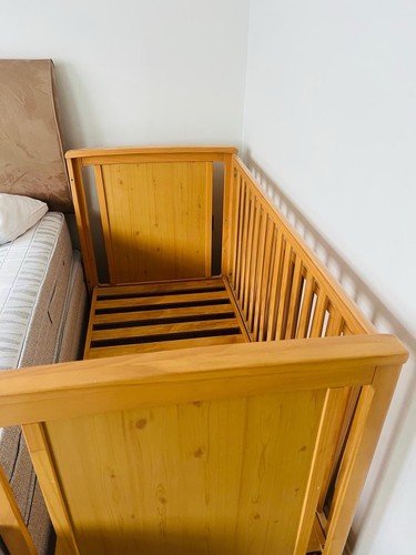 Solid light wood - wood, /