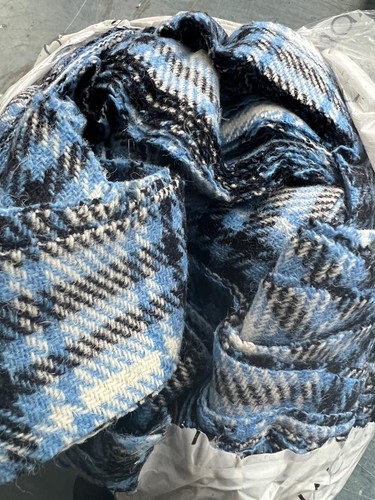 Light blue check harris tweed - light,