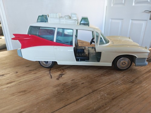 The real ghostbusters - real, ecto-1