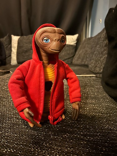 The extra terrestrial - extra-terrestrial, 2000