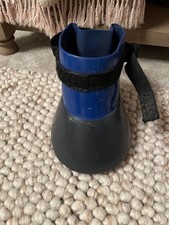 Davis Poultice / Medical Hoof Boot - Size 2 medium harder shell on front 